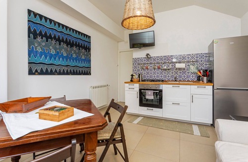 Mascalucia Apartment | Apartment 'La Fastuca' with Mountain View, Wi-Fi and Air Conditioning