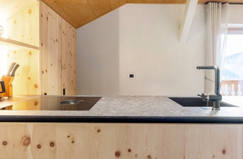 Nova Ponente Apartment | Apartment “Lavendel - Thalerhof” with Mountain View, Wi-Fi, Balcony & Garden