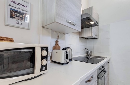 Santa Maria Novella Apartment | Apartment 'La Terrazza Suite A Firenze' with Private Terrace, Wi-Fi and Air Conditioning
