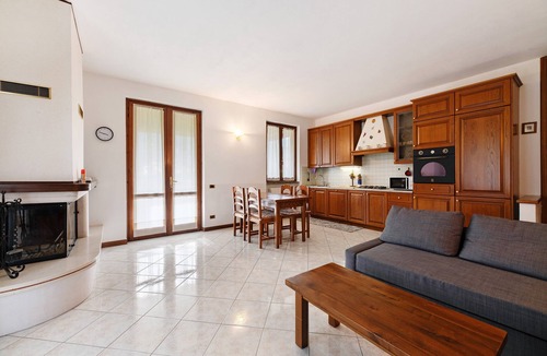 Dongo Apartment | Apartment 'Lago' with Mountain View, Private Terrace and Wi-Fi