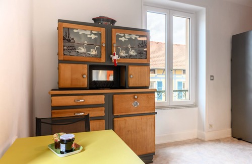 Thann House | Apartment Le 47: Spacious Holiday Home with Wi-Fi in Alsace
