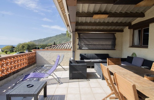 Residences du Golfe de Lava Apartment | Apartment 'Le Figuera' with Sea View, Wi-Fi and Air Conditioning
