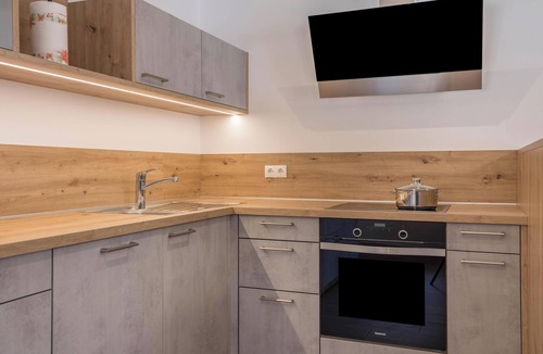 Valles Apartment | Apartment 'Lechnerhof Murmeltier' Near the Ski Area with Mountain View, Wi-Fi & Balcony
