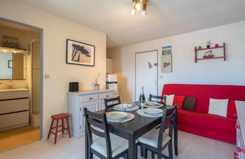 Vaux-sur-Mer Apartment | Apartment Les Balcons de l'Atlantique-11 by Interhome