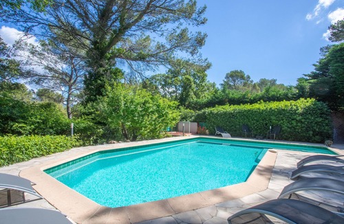 Valescure Apartment | Apartment 'Les Collines De Valescure Les Pins' with Shared Pool, Private Terrace and Wi-Fi