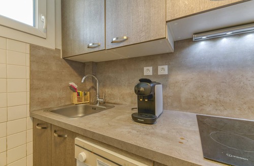 Eclose-Est Apartment | Apartment 'Les Crocus 1-2' with Balcony and Wi-Fi