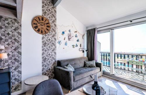 Saint-Pierre-la-Mer Apartment | Apartment Les Eaux Vives 1 & 2-2 by Interhome
