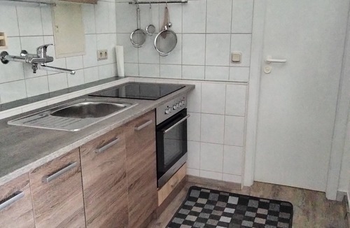 Suhl Apartment | Apartment Linde with Shared Garden and Wi-Fi