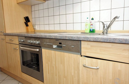 Oberlengenhardt Apartment | Apartment 'Linder' with Private Terrace and Wi-Fi
