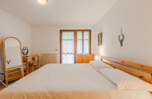 Sant'Antonio di Mavignola Apartment | Apartment Lo Chalet del Bepy by Interhome