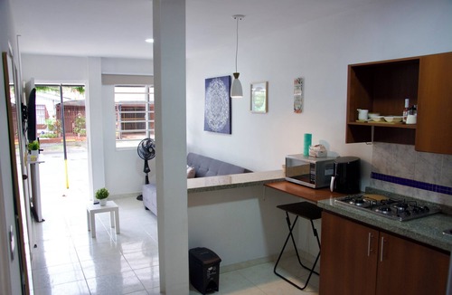 Cali Apartment | Apartment located in Vipasa north of Cali - near the airport.