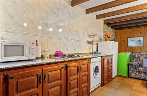 Caunedo House | Apartment 'Lorences B' with Mountain View