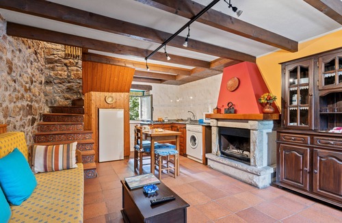 Caunedo House | Apartment 'Lorences C' with Mountain View