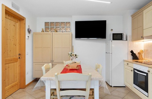 Cavedago Apartment | Apartment 'Lory' with Mountain View and Balcony