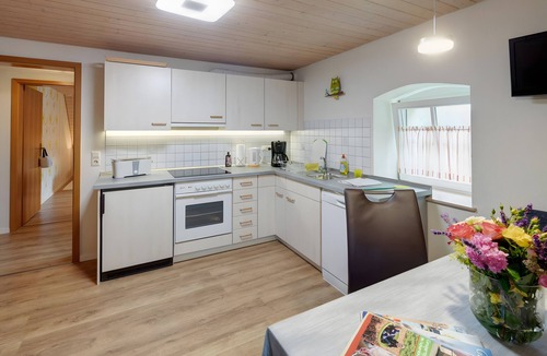 Gerabronn Apartment | Apartment 'Löwenzahn' with Shared Terrace, Shared Garden and Wi-Fi
