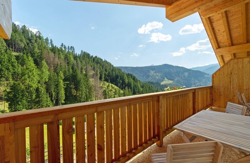 Mareo Apartment | Apartment 'Lü Da Plazores Codà' with Mountain View, Shared Garden & Wi-Fi