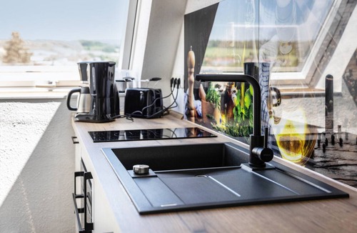 Bindlach Apartment | Apartment 'Luna' with Mountain View, Wi-Fi, and Air Conditioning