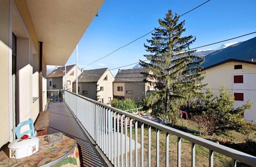 Saint Maurice Apartment | Apartment 'Maison Blanchet' with Mountain View and Balcony