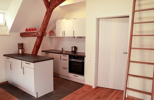 Iphofen Apartment | Apartment 'Maisonette Ferienwohnung Tenne' with Shared Garden, Balcony and Wi-Fi