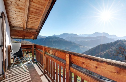 Albions Apartment | Apartment 'Malsethhof' with Mountain View, Private Terrace and Wi-Fi