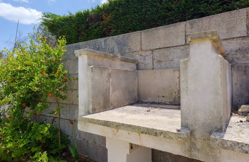 Borgagne Apartment | Apartment 'Mamba House 1' with Private Terrace, Shared Garden and Air Conditioning