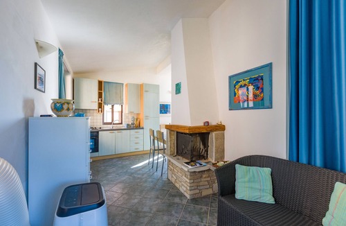 Gioiosa Marea Apartment | Apartment 'Mandarino' with Sea View, Private Terrace and Wi-Fi