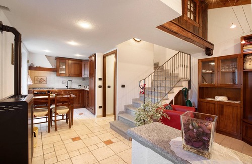 Nus Apartment | Apartment 'Manu - Blavy Nus' with Mountain View, Private Terrace and Wi-Fi