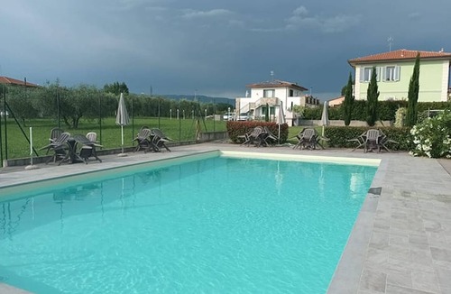 Altopascio Apartment | Apartment 'Manuela' with Shared Pool, Wi-Fi and Air Conditioning