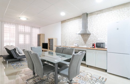 Alicante Apartment | Apartment 'Mar Y Sol' with Private Terrace, Wi-Fi and Air Conditioning