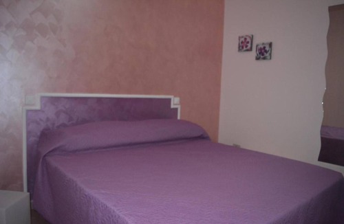 Marettimo Apartment | Apartment 'Marettimo Con Vista Giardino' with Private Garden, Wi-Fi and Air Conditioning