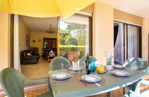 Villeneuve Loubet Beach Apartment | Apartment Marines de Villeneuve by Interhome