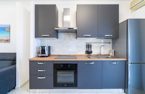 Fondo Morte Apartment | Apartment 'Marzamemi Deluxe' with Wi-Fi and Air Conditioning