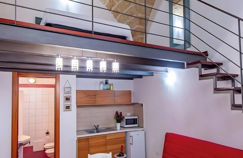Specchia Villa | Apartment 'Masseria De Donno - Melograno' with Shared Pool, Wi-Fi and Air Conditioning