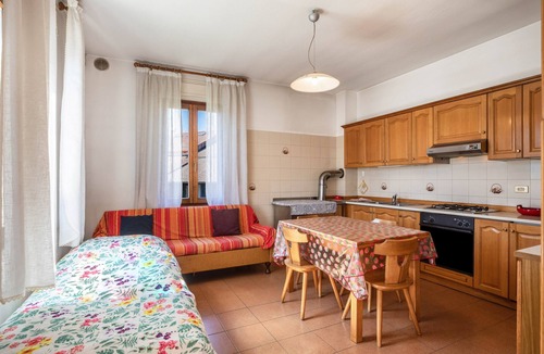 Tassullo Apartment | Apartment 'Melax' with Mountain View, Private Garden and Balcony