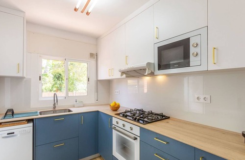 Cunit Apartment | Apartment Mirror by Interhome