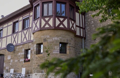 Scheinfeld Apartment | Apartment 'Mit Turm' with Private Garden, Wi-Fi and Air Conditioning