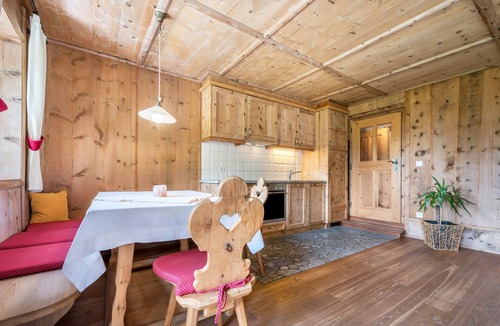 Anterselva Apartment | Apartment 'Mitterbruggehof Alpenrose' with Mountain View, Shared Garden and Wi-Fi