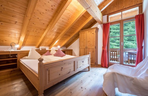 Anterselva Apartment | Apartment 'Mitterbruggehof Silberdistel' with Mountain View, Shared Garden and Wi-Fi