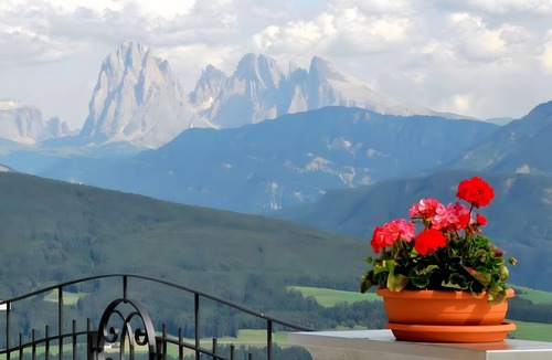 Albions Apartment | Apartment 'Mitterhof' with Mountain View, Shared Terrace and Wi-Fi