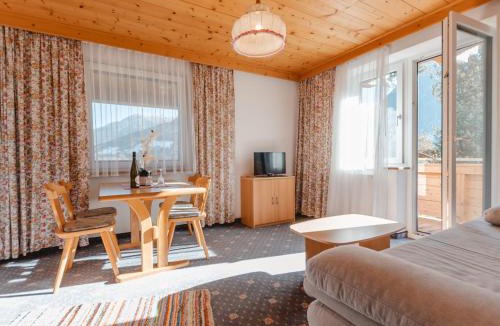 Schonbach Apartment | Apartment Mitterkopf by Interhome
