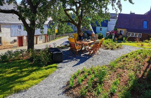 Neuwilthen Apartment | Apartment "Mohnblume" - Apartments Gutshof Schirgiswalde