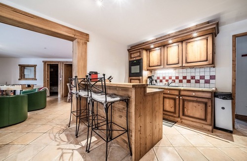 Les Esserts Apartment | Apartment 'Morillon 1100' with Mountain View, Balcony and Wi-Fi