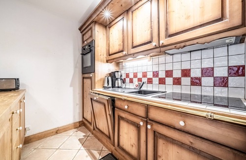 Les Esserts Apartment | Apartment 'Morillon 1100' with Mountain View, Balcony and Wi-Fi