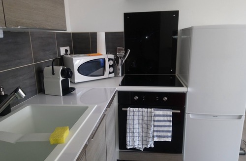 Jonage Apartment | Apartment near Groupama Stadium and ZI Meyzieu