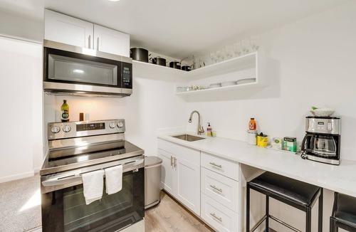 Downtown Juneau House | Apartment Near Juneau Downtown Historic District