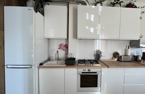 Vernier Apartment | APARTMENT NICE CENTER, SNCF STATION, LOCAL MARKET