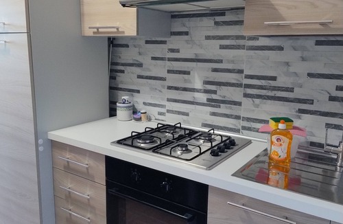Ispra Apartment | Apartment 'Nice Lake View' with Lake View, Wi-Fi and Air Conditioning