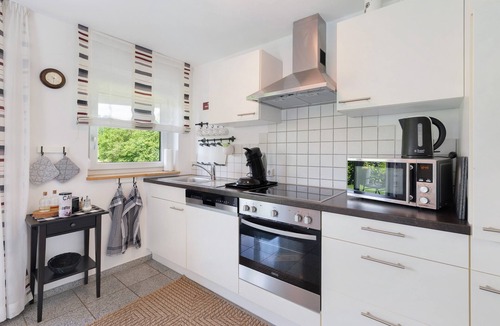 Hohenhaslach Apartment | Apartment 'Nr3' with Shared Terrace, Garden, and Wi-Fi