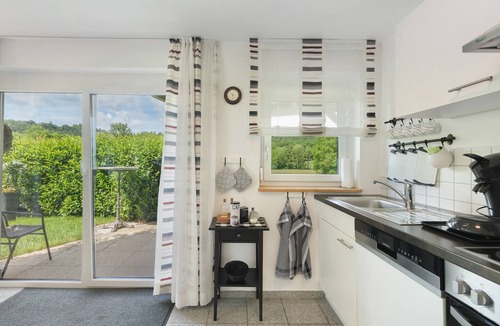Hohenhaslach Apartment | Apartment 'Nr3' with Shared Terrace, Garden, and Wi-Fi