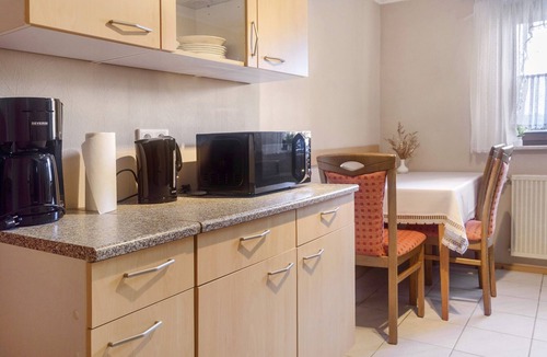 Wernfeld Apartment | Apartment on the Main 1 with Private Terrace